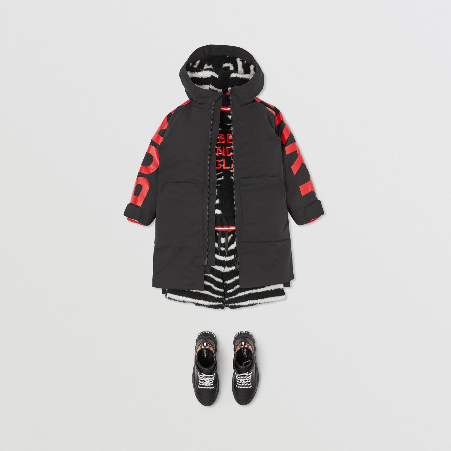 Burberry Zebra Jacquard Fleece-lined Logo Print Oversized Coat