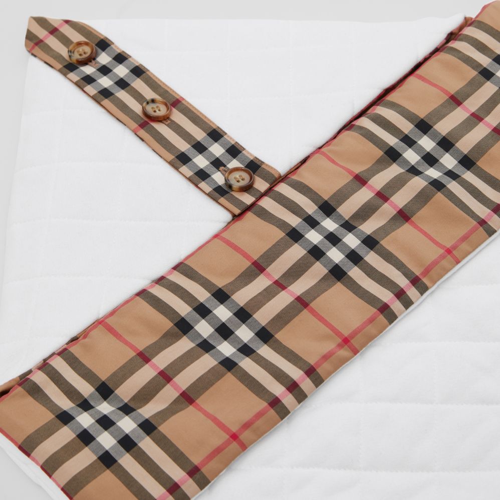 Burberry Vintage Check Cotton Baby Nest