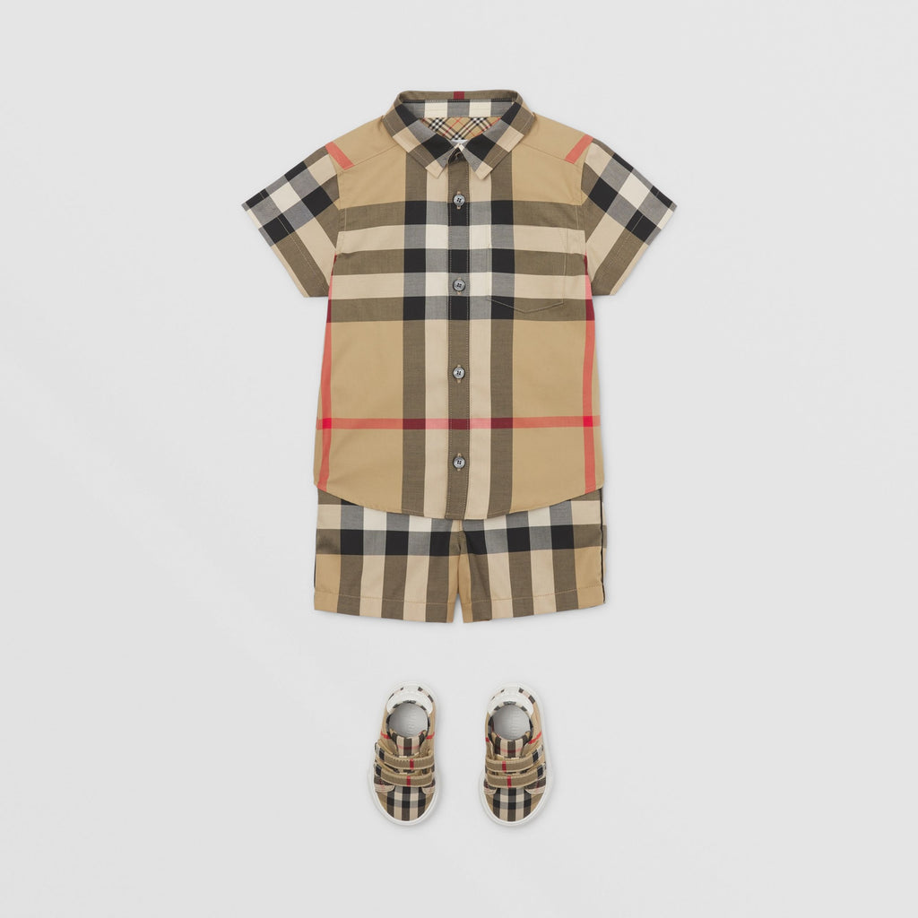 Burberry store baby shorts