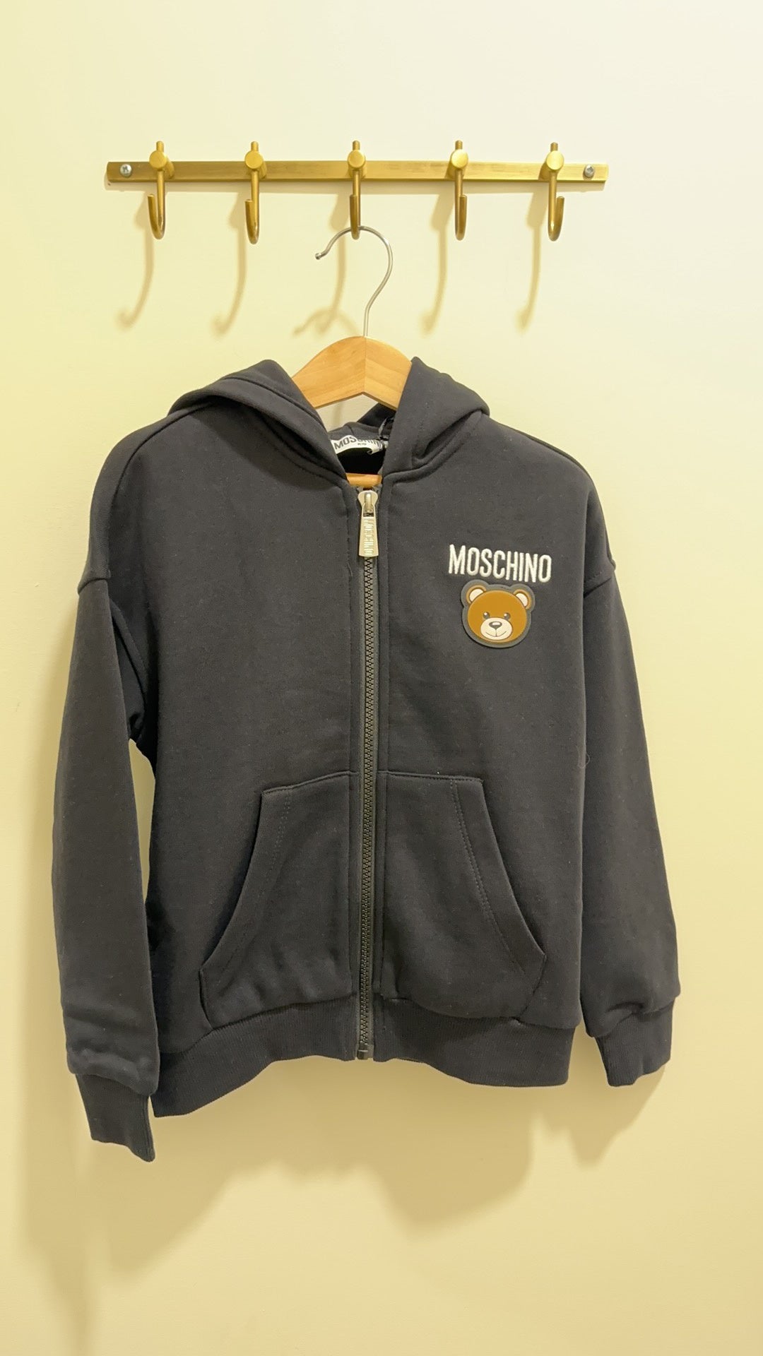 ZIP UP HOODED SWEATSHIRT WITH BEAR PATCH